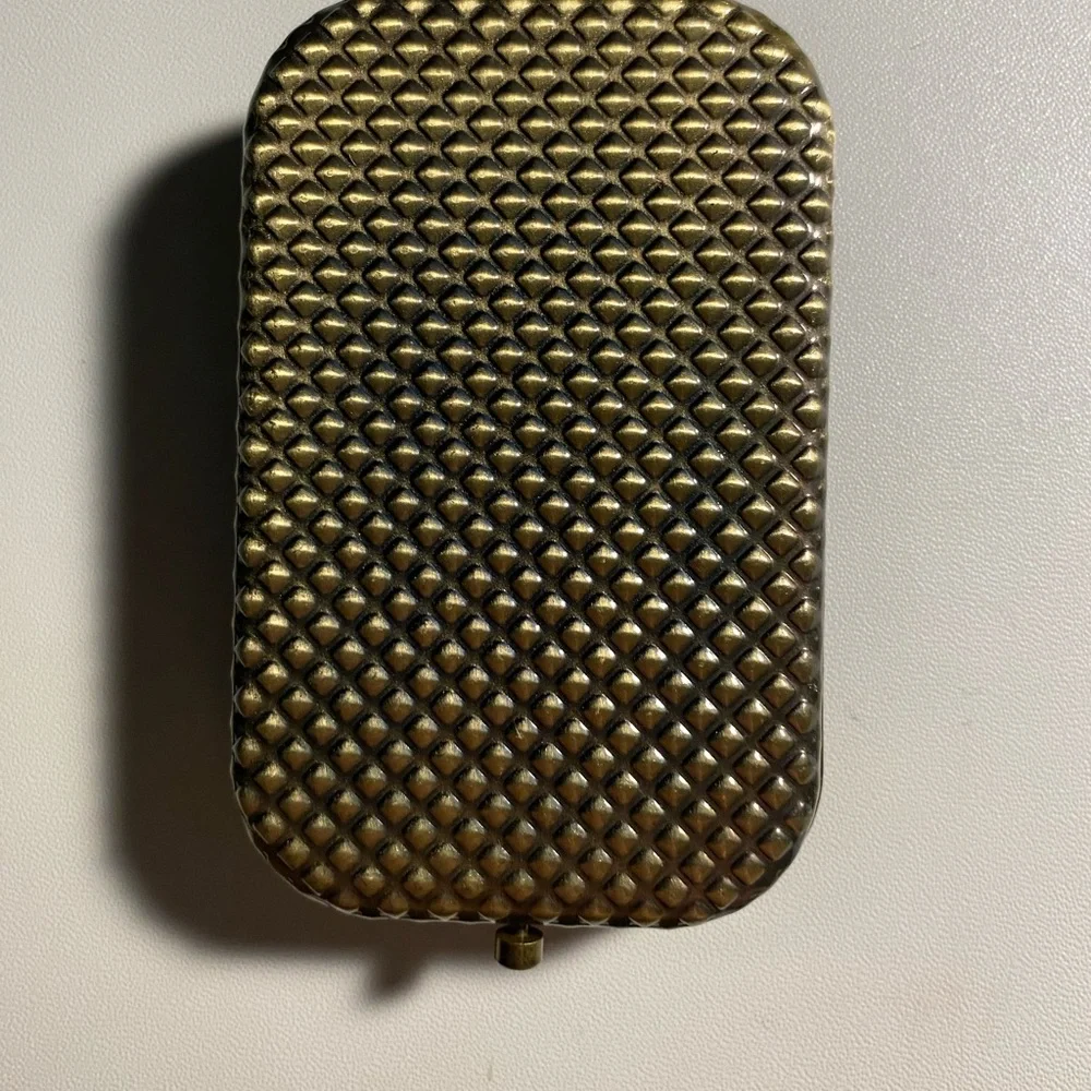 Peacock Design Metal Foldable HANDHELD MIRROR - Picture 2 of 6